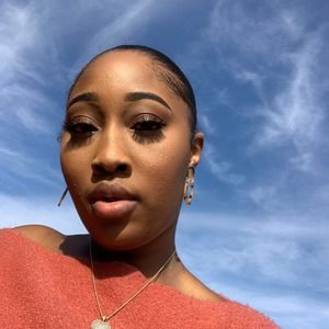 Meet your Posher, Nikki